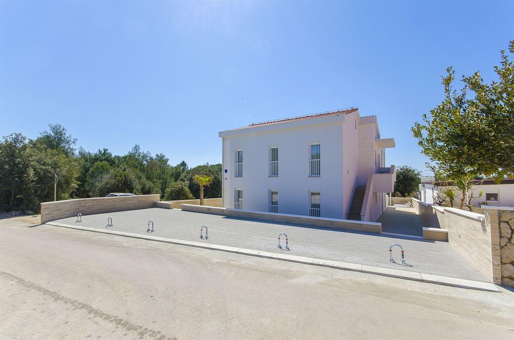 Apartments Villa V Vir Exterior photo
